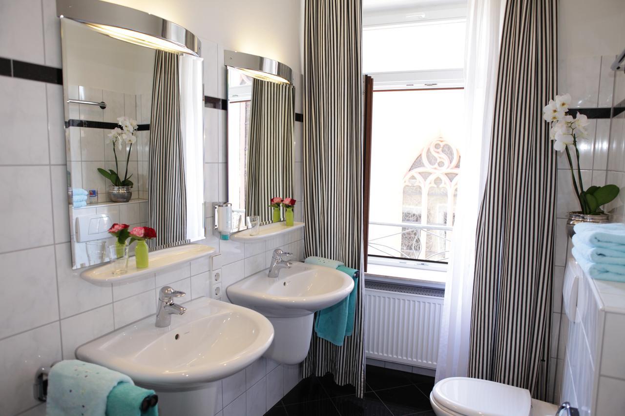 Hotel Am Markt Baden-Baden Bagian luar foto