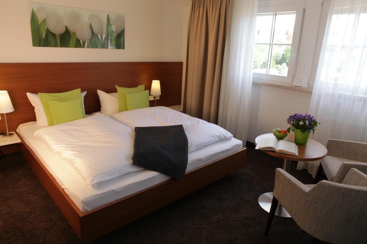 Hotel Am Markt Baden-Baden Bagian luar foto